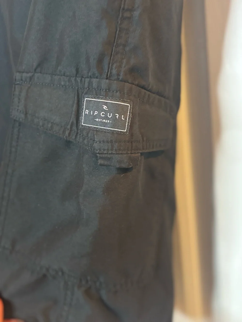 EUC RIPCURL Men's Black Cargo Super soft Board Shorts - Size XL